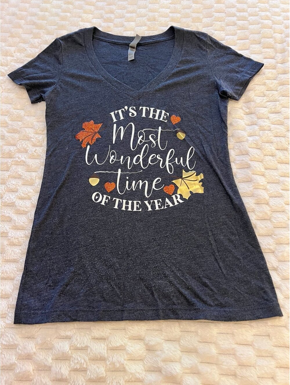Women’s Short Sleeve V-Neck T-Shirt / Women’s Fall Shirt, Autumn Shirt (Small)